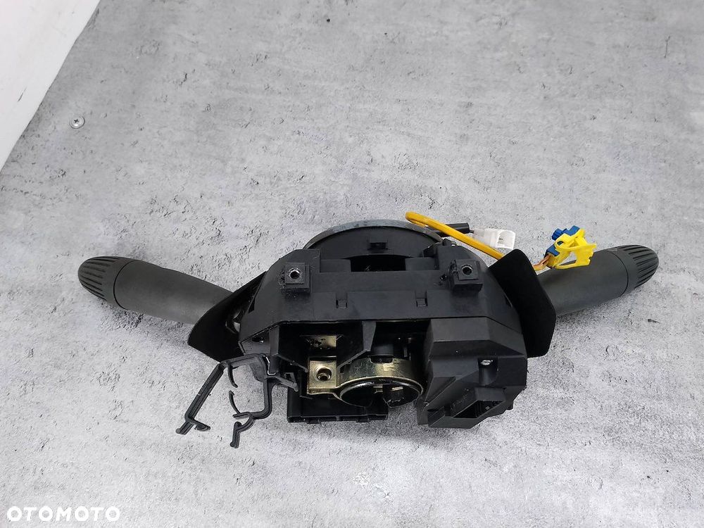 PRZEŁĄCZNIK ZESPOLONY FIAT DOBLO I FL 7354166620 1.9 JTD - 4