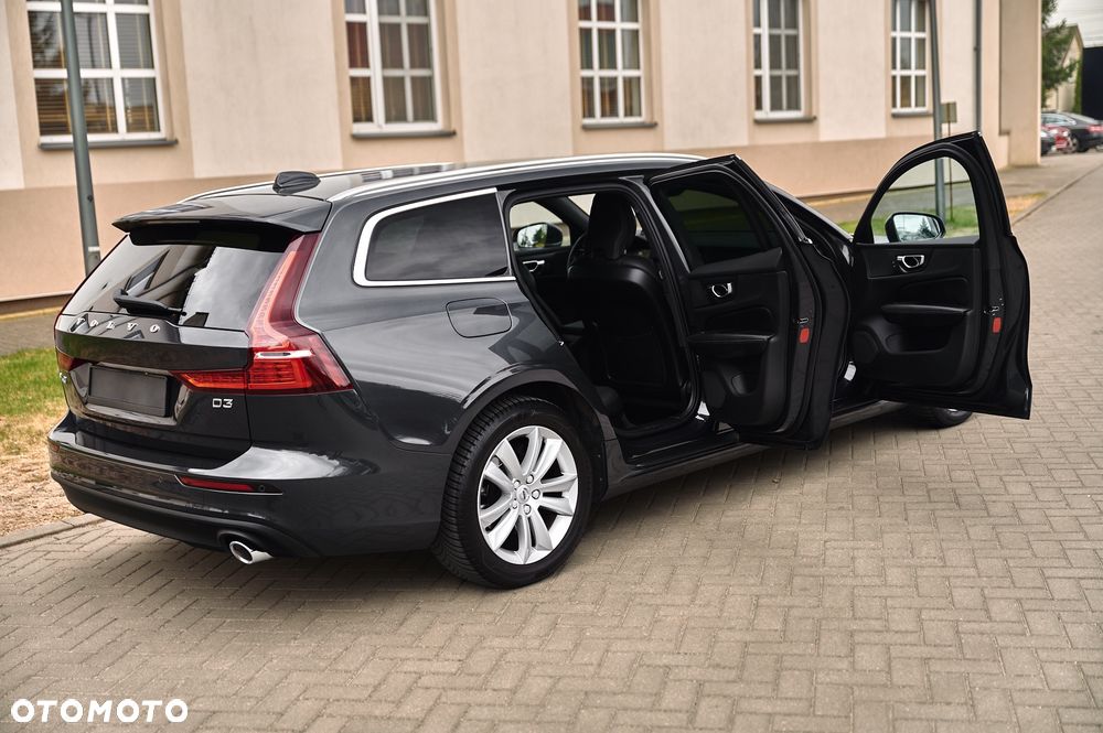 Volvo V60 D3 Geartronic Momentum Pro - 24