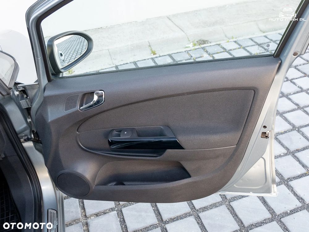 Opel Corsa 1.4 16V Satellite - 19