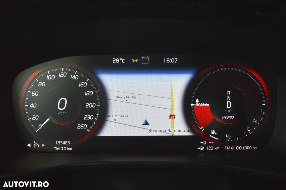 Volvo XC 40 Recharge T4 Twin Engine AT7 Inscription Expression - 7