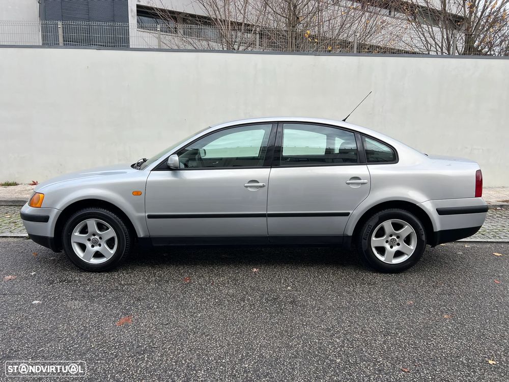 VW Passat 1.9 TDi Confortline - 7