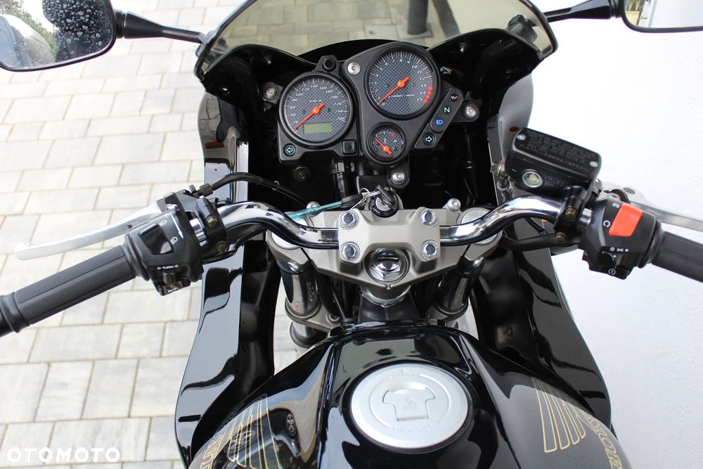 Honda CB - 16