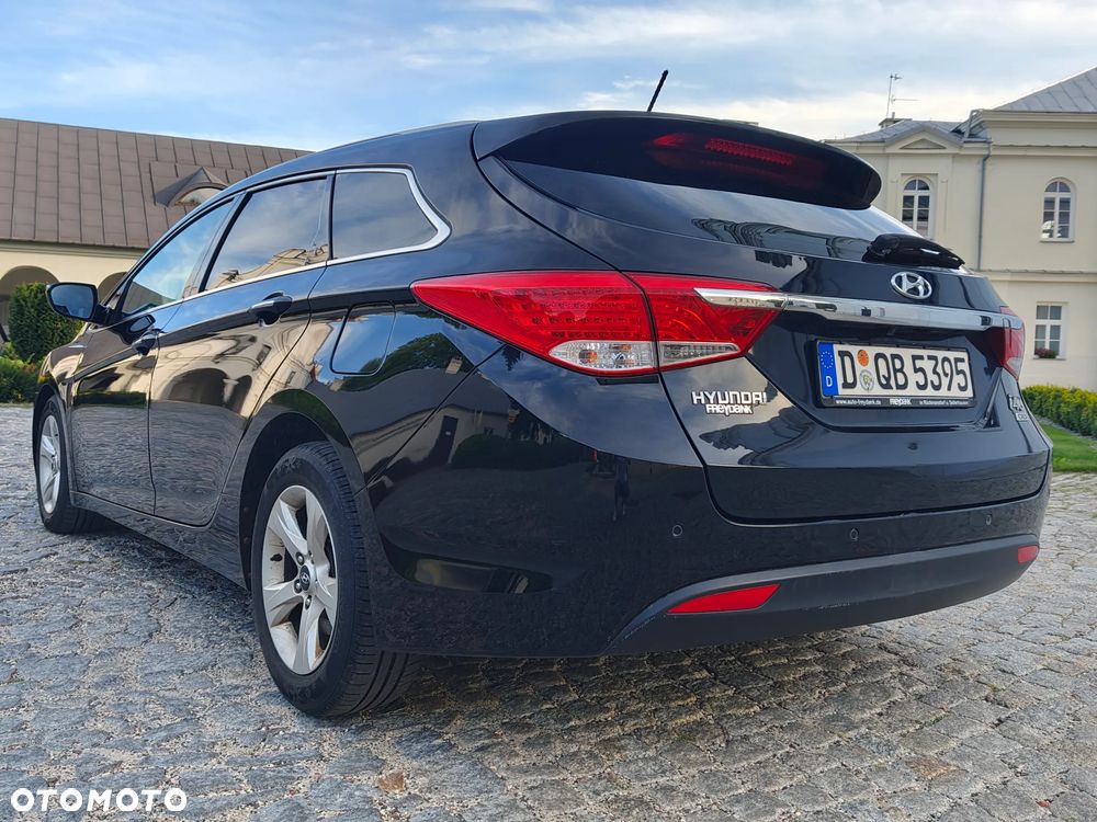 Hyundai i40 i40cw 1.7 CRDi Fifa World Cup Edition - 12