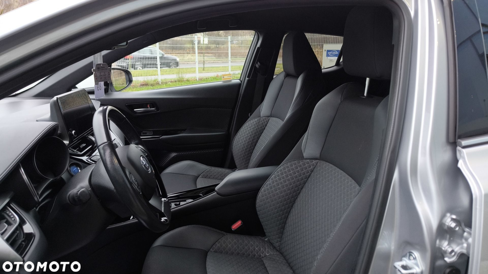 Toyota C-HR - 3