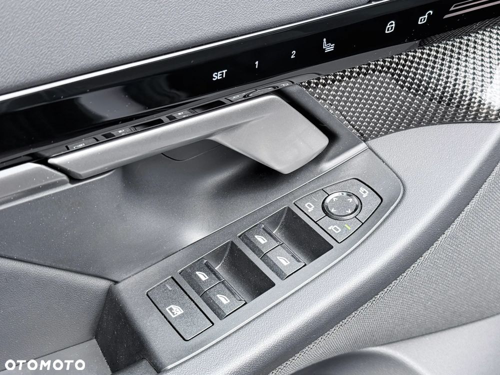 BMW Seria 5 520d xDrive - 26