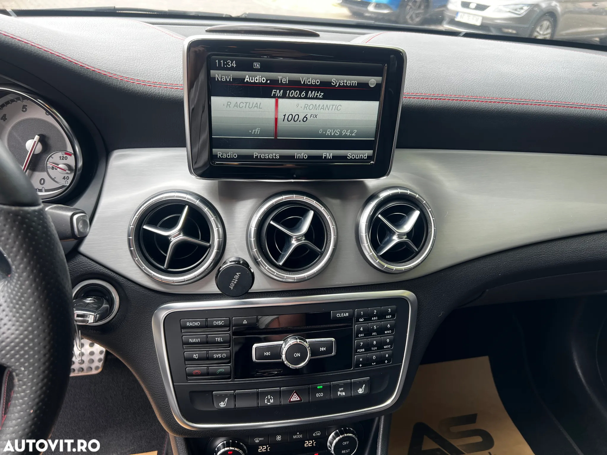 Mercedes-Benz CLA 250 4MATIC Aut. - 27