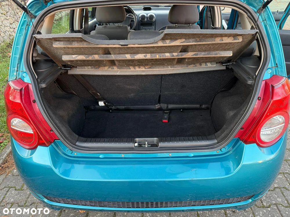 Chevrolet Aveo 1.2 16V Base - 18