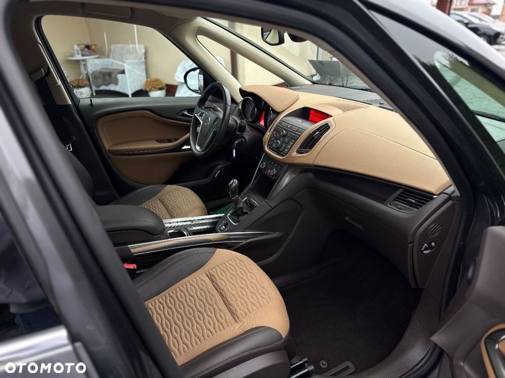 Opel Zafira - 21