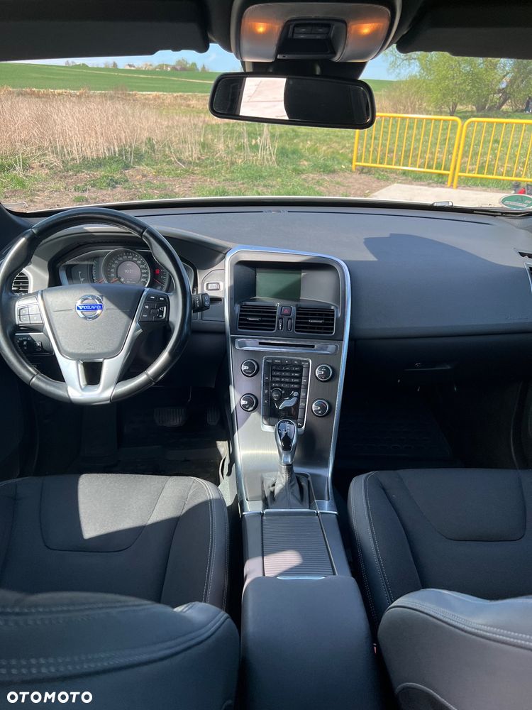 Volvo XC 60 D3 Momentum - 7