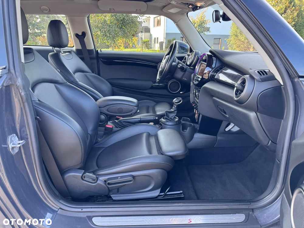 MINI Cooper S Sport-Aut - 19