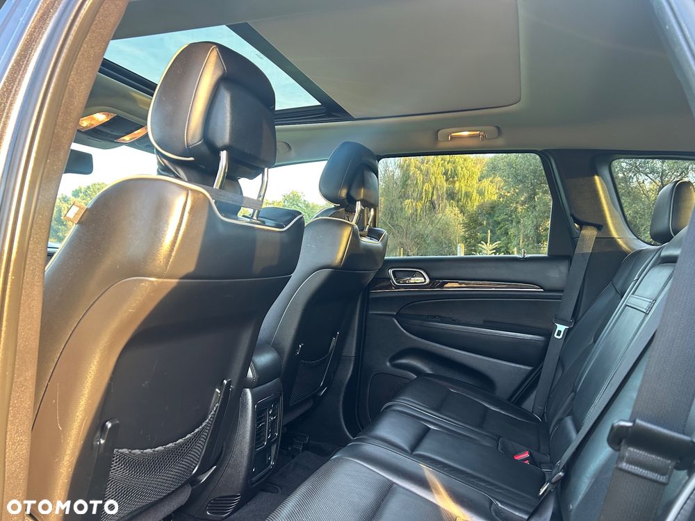 Jeep Grand Cherokee - 8