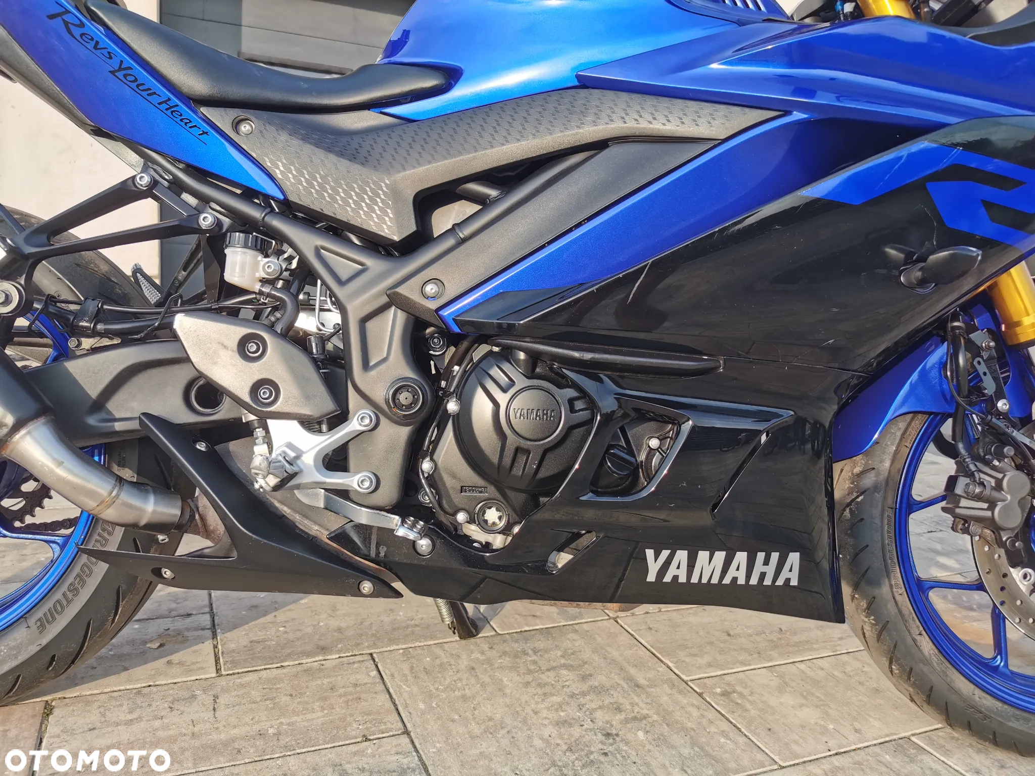 Yamaha R3 - 22