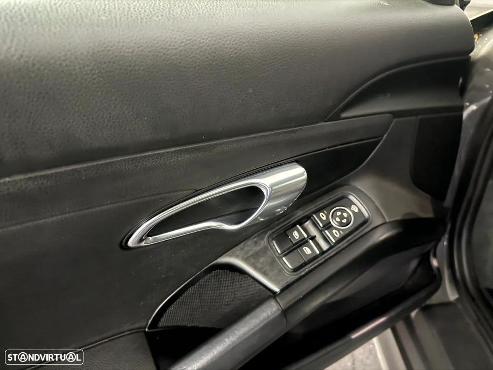 Porsche 718 Cayman - 11