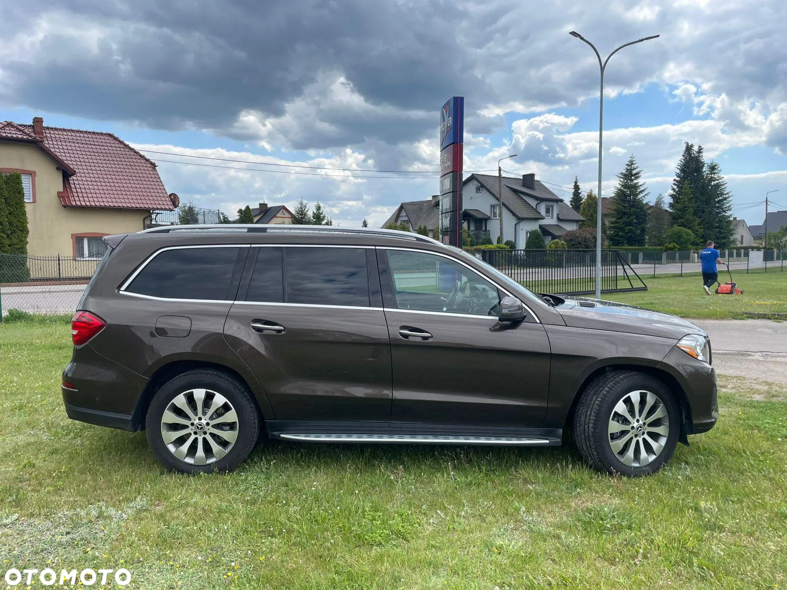 Mercedes-Benz GLS - 8