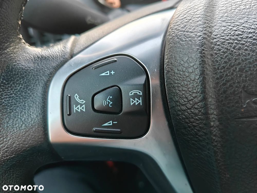 Ford B-MAX - 17