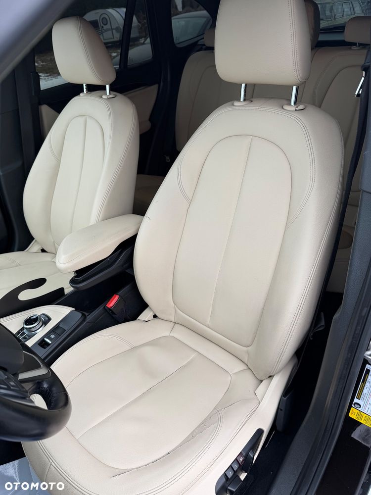 BMW X1 - 26