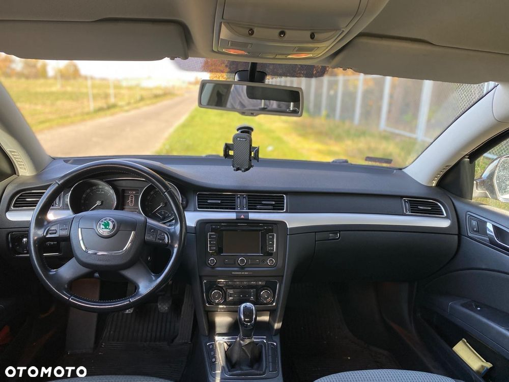 Skoda Superb - 16