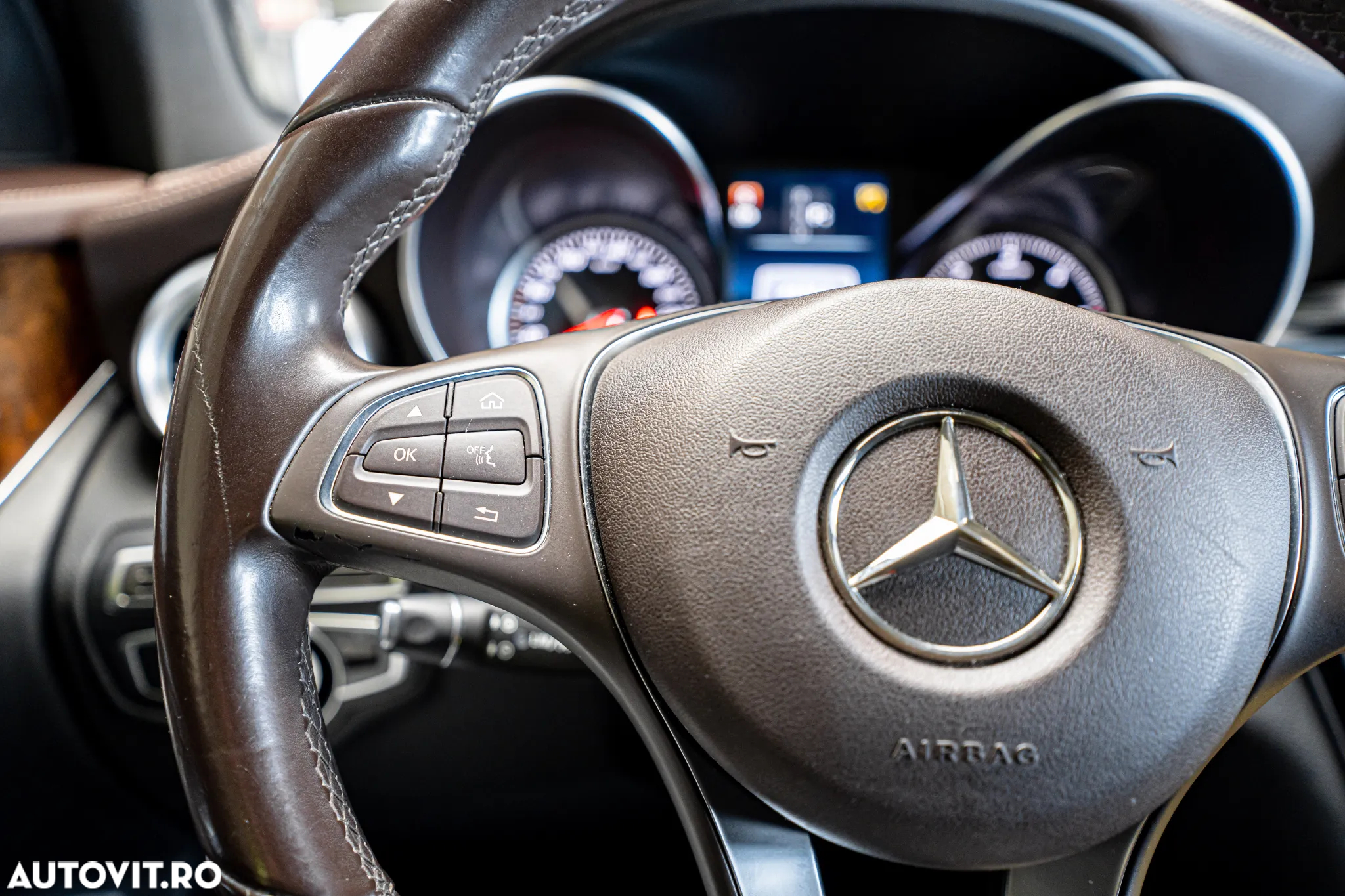 Mercedes-Benz GLC 220 d 4Matic 9G-TRONIC - 15