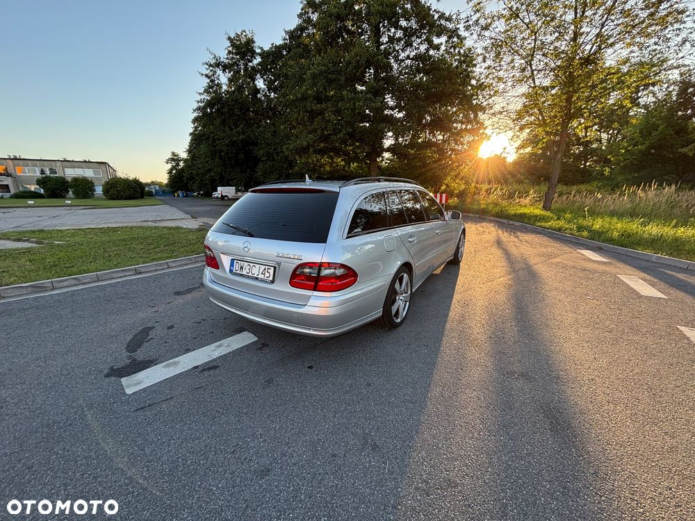 Mercedes-Benz Klasa E 220 T CDI Automatik Classic DPF - 6