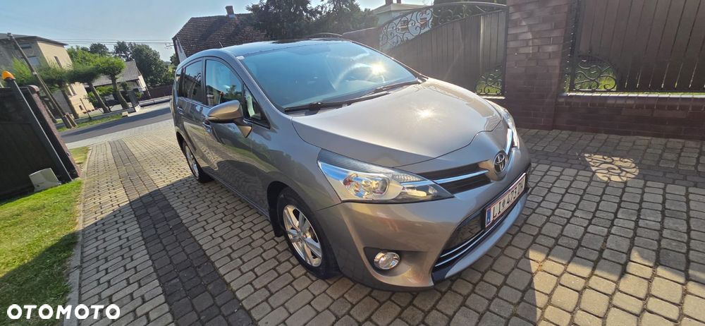 Toyota Verso 1.6 D-4D 7-Sitzer Start/Stop Executive - 1