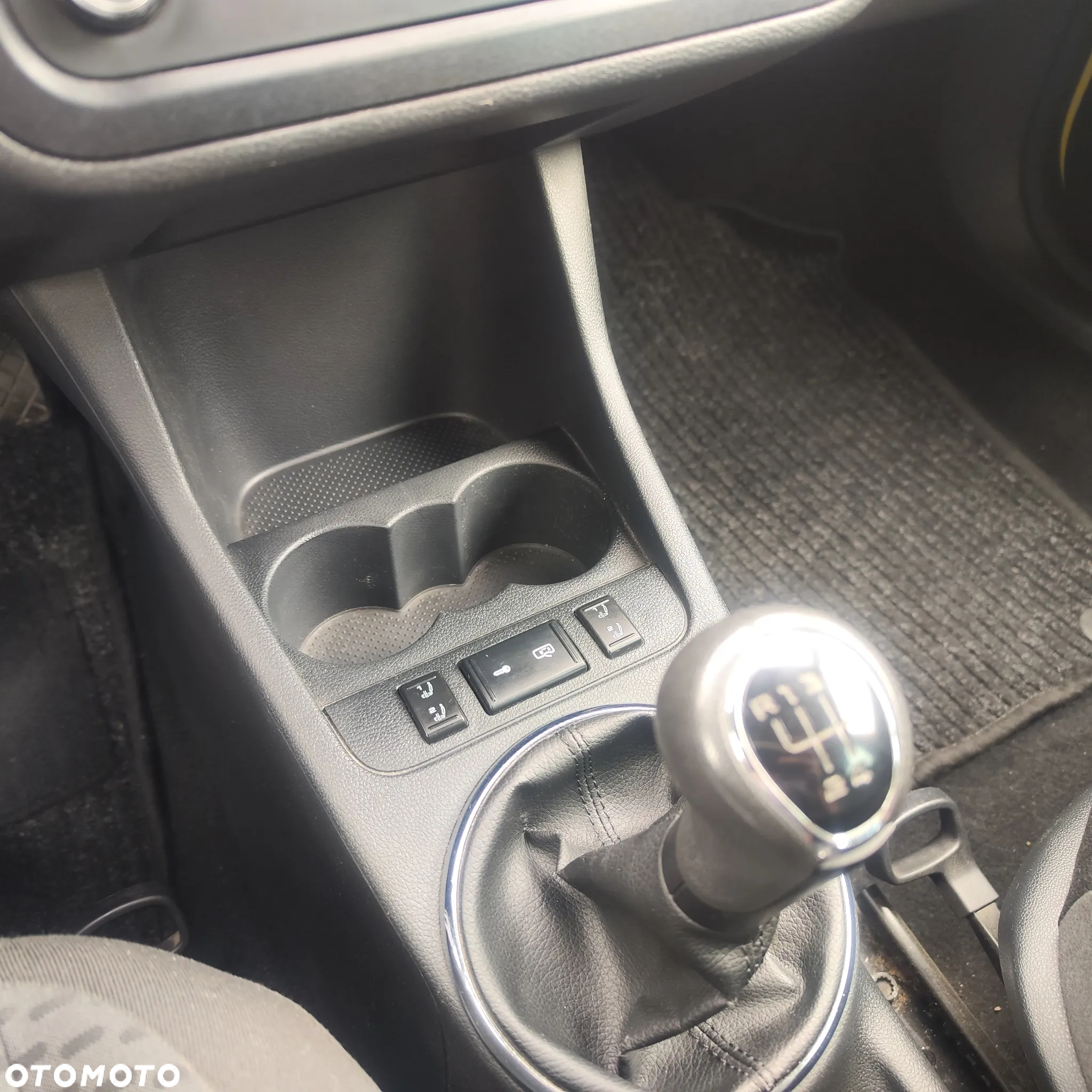 Skoda Fabia - 13
