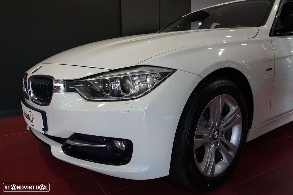 BMW 320 d Sport Line - 7