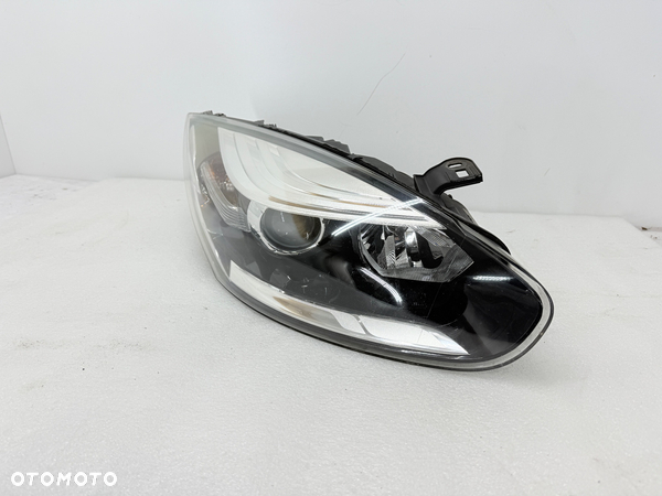 Lampa przednia prawa Megane III 3 FL LIFT