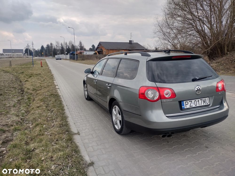 Volkswagen Passat 2.0 TDI DPF BlueMotion Technology Comfortline - 2