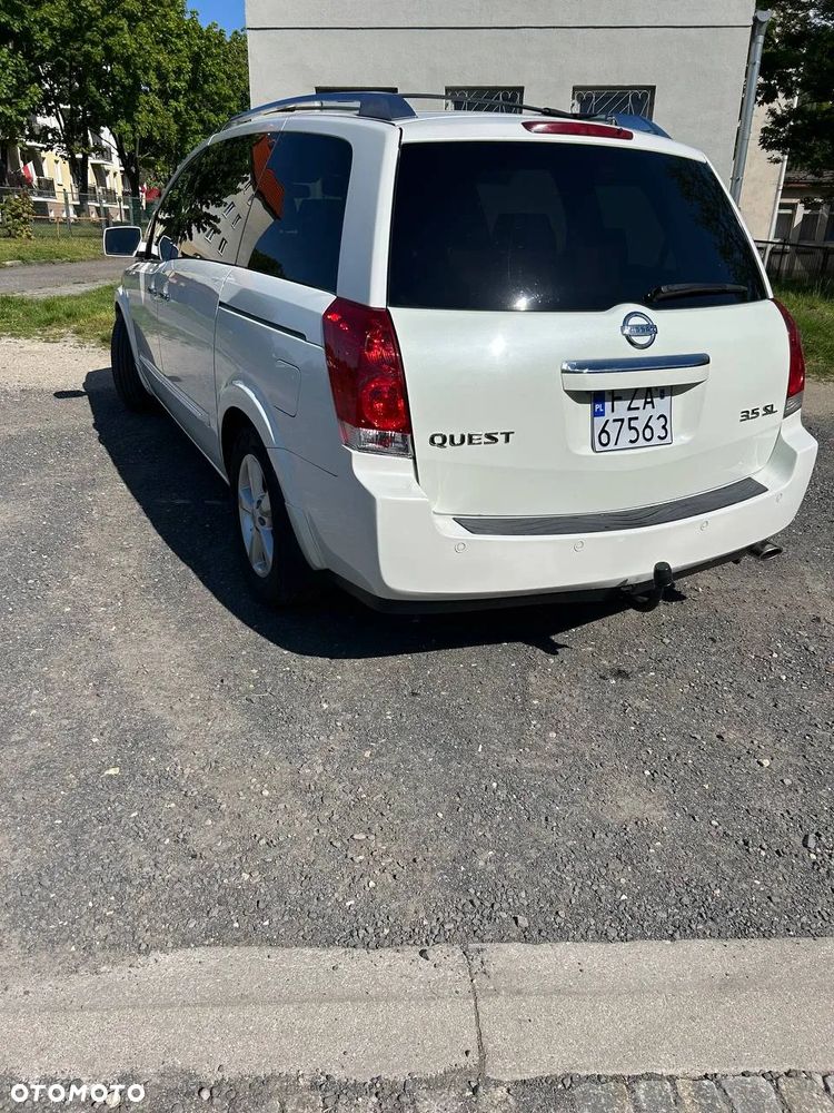 Nissan Quest 3.5 SE - 2