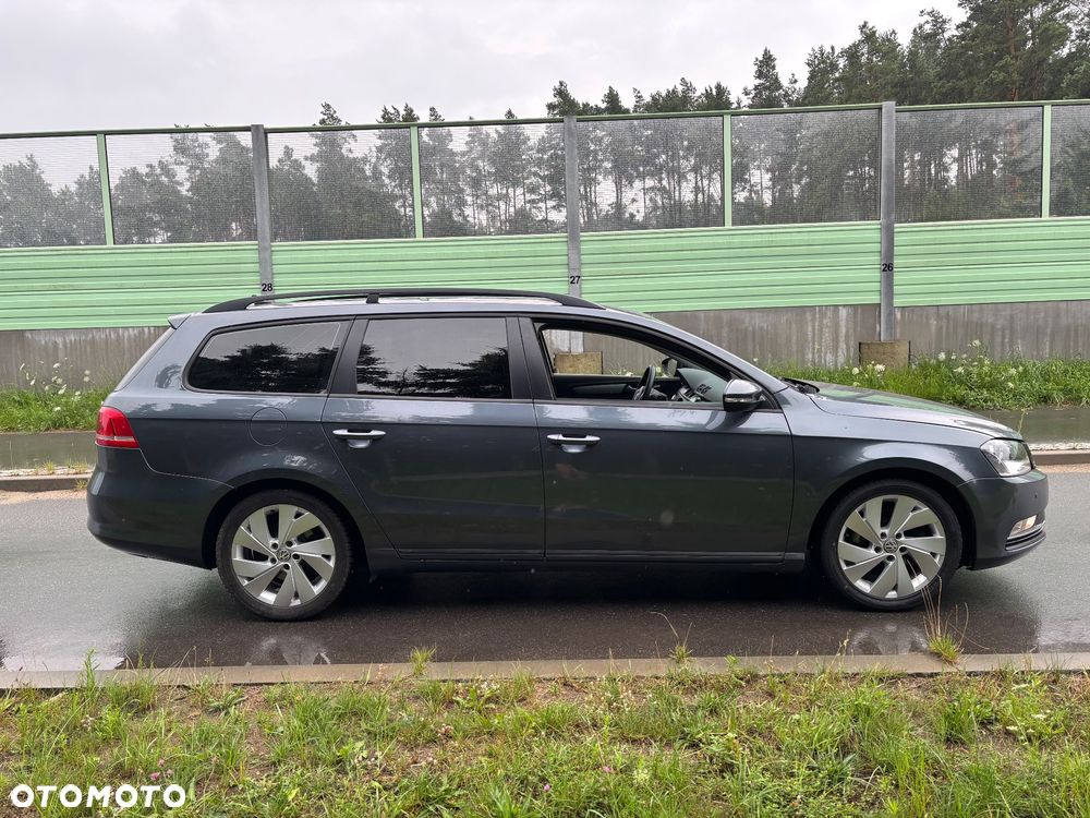 Volkswagen Passat - 4