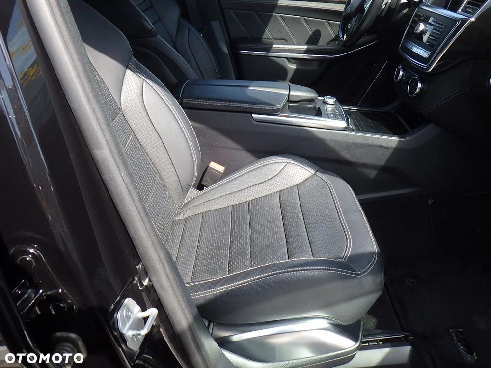 Mercedes-Benz GL 63 AMG 4Matic AMG Speedshift Plus 7G-TRONIC - 6