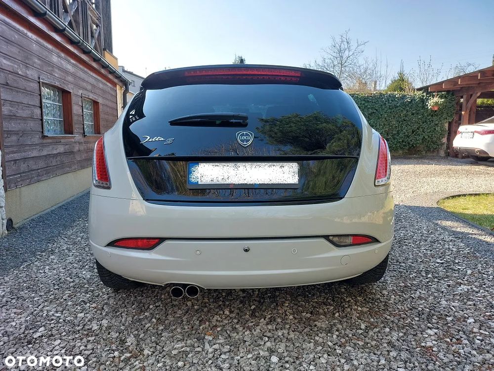 Lancia Delta - 21