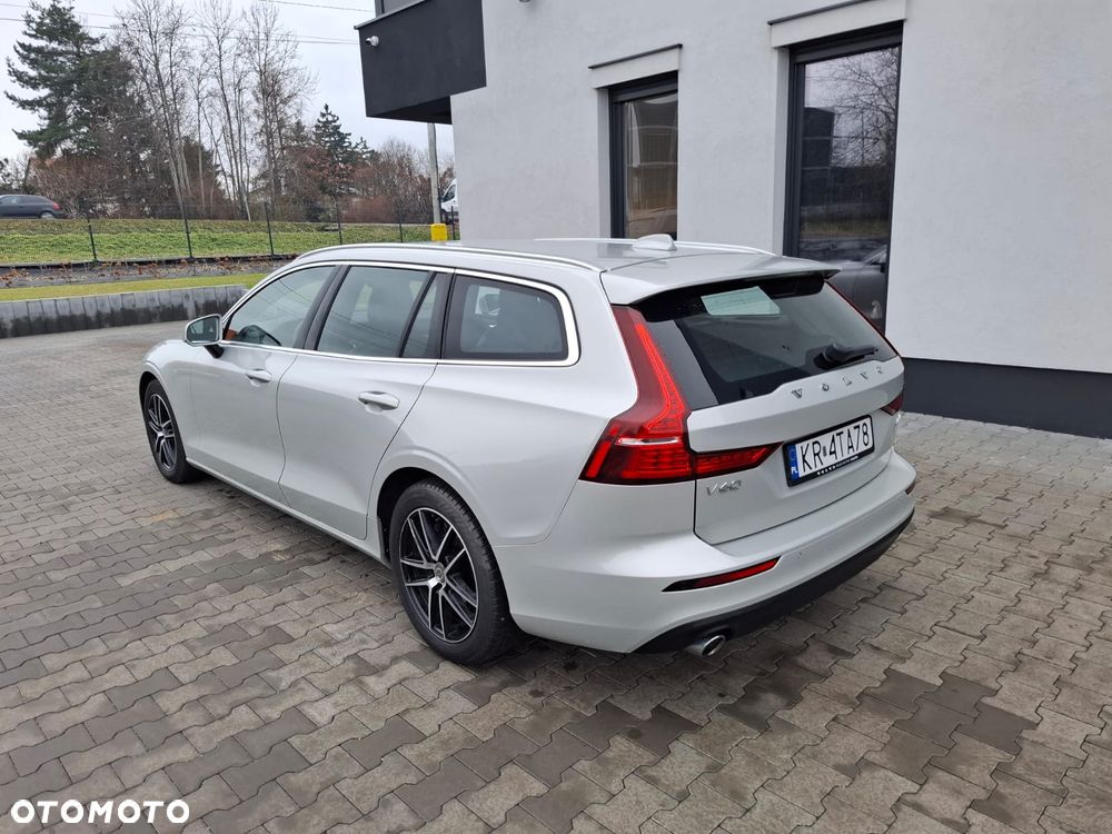 Volvo V60 D4 Momentum Pro - 7