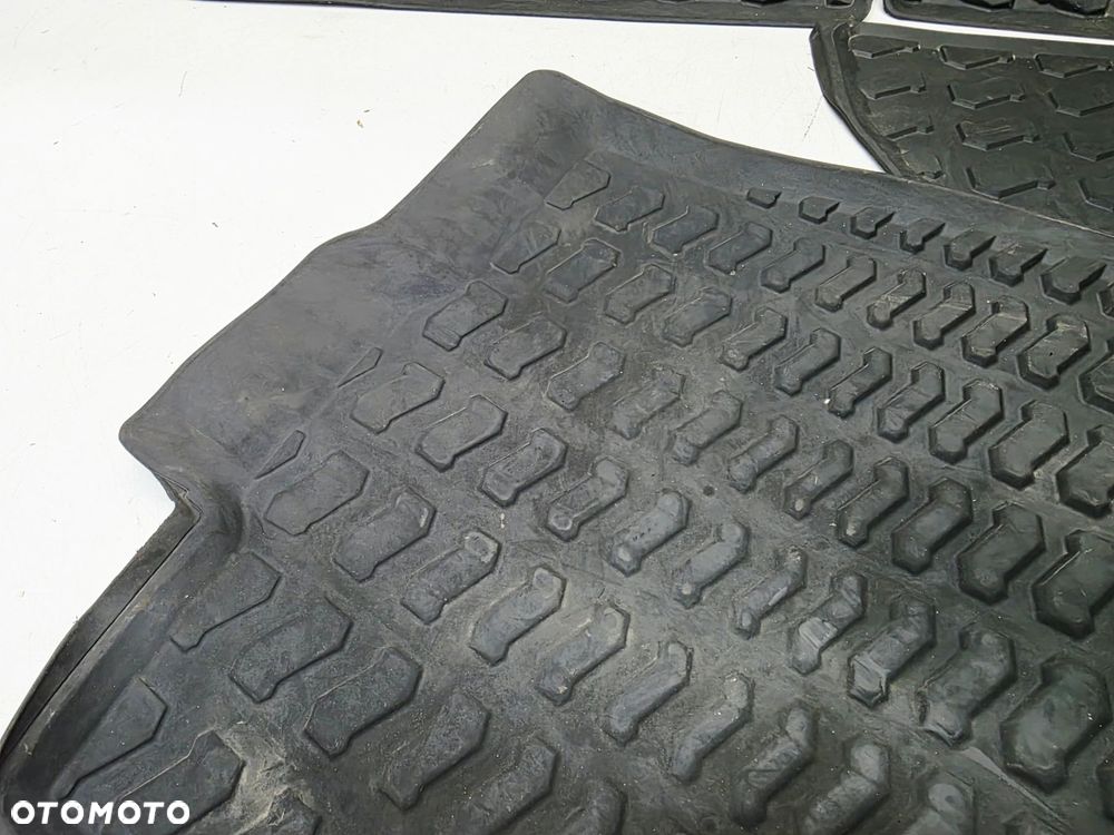 DYWAN DYWANIKI GUMOWE KOMPLET AUDI Q5 FY 80A061511 80B061501 - 6