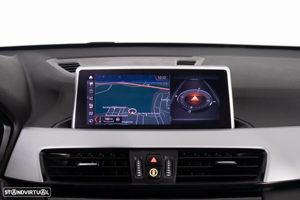BMW X1 25 e xDrive Corporate Edition - 26