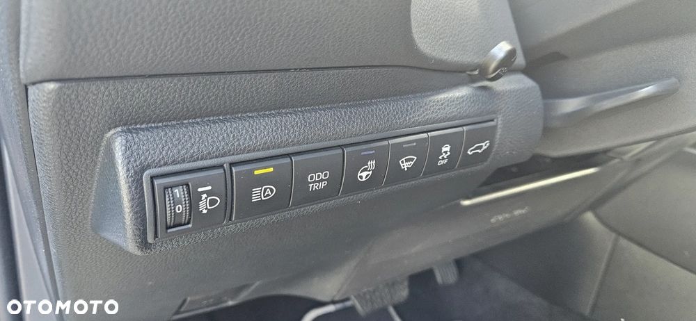 Toyota Corolla 2.0 Hybrid Style - 16