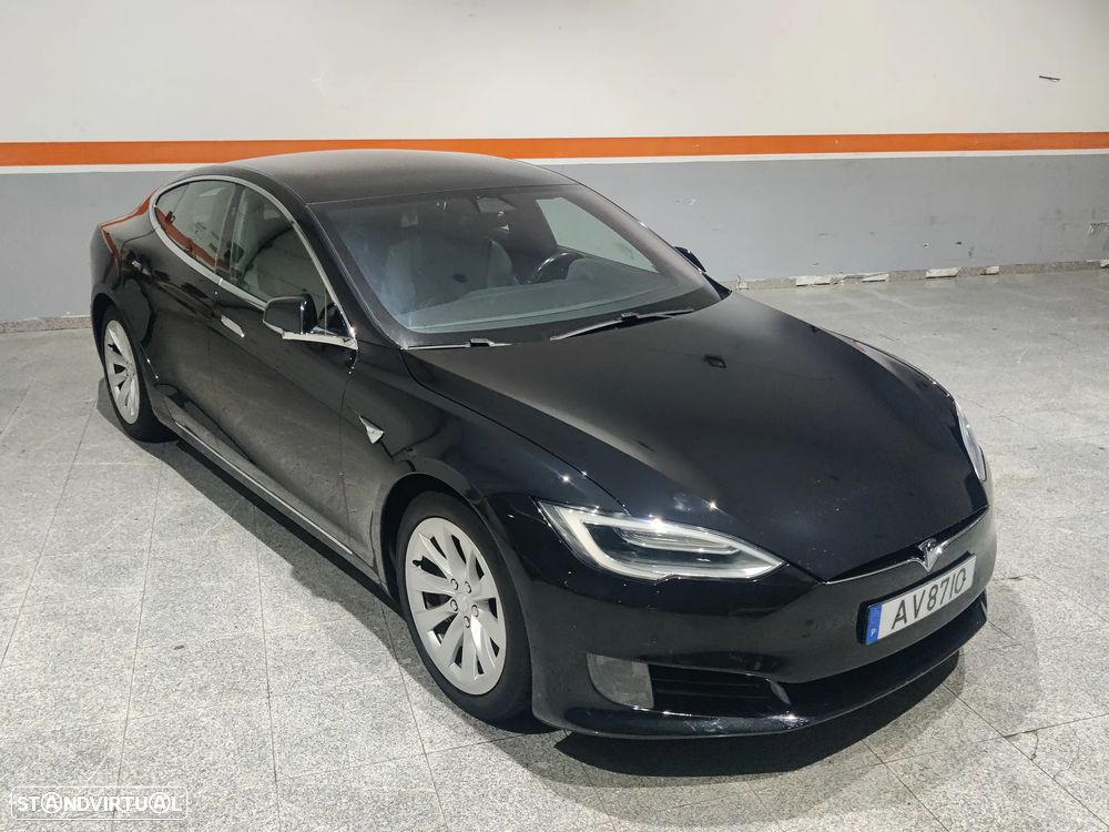 Tesla Model S Standard - 2