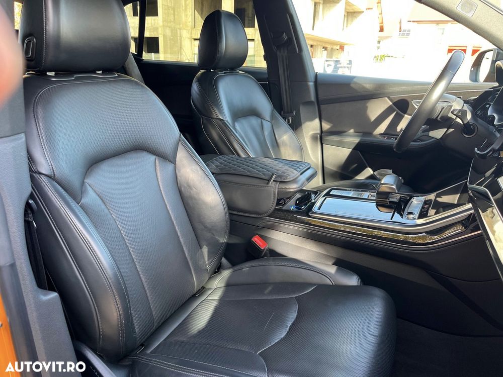 Audi Q8 - 7