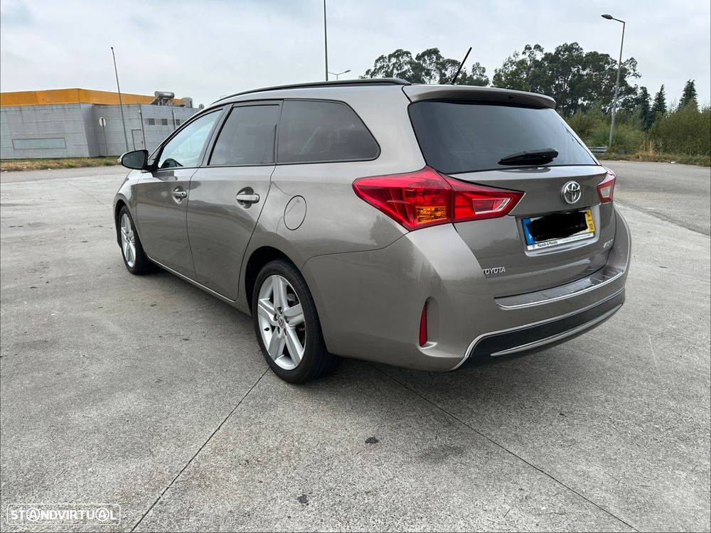 Toyota Auris Touring Sports 1.4 D-4D Com+P.Sport - 3