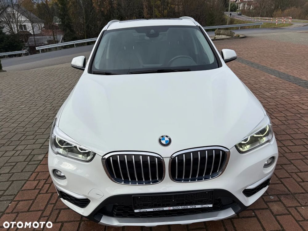 BMW X1 xDrive20d - 10