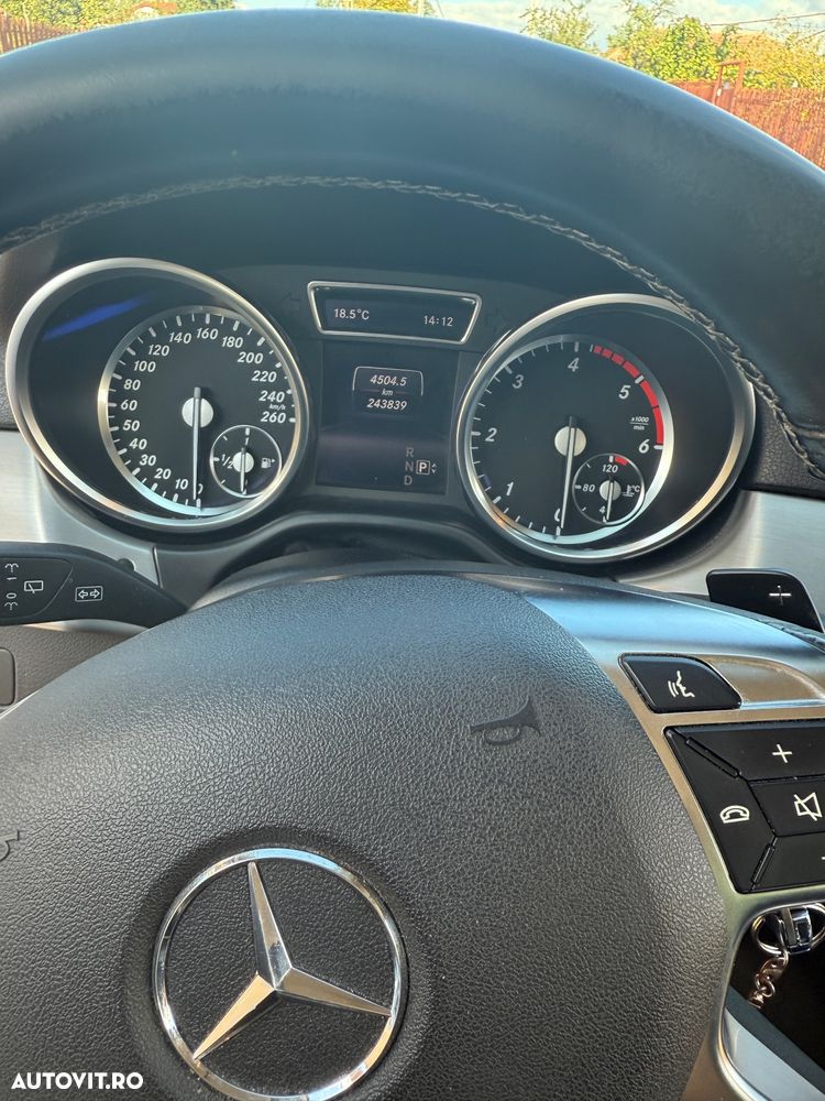 Mercedes-Benz ML 250 BlueTec 4MATIC Aut - 11