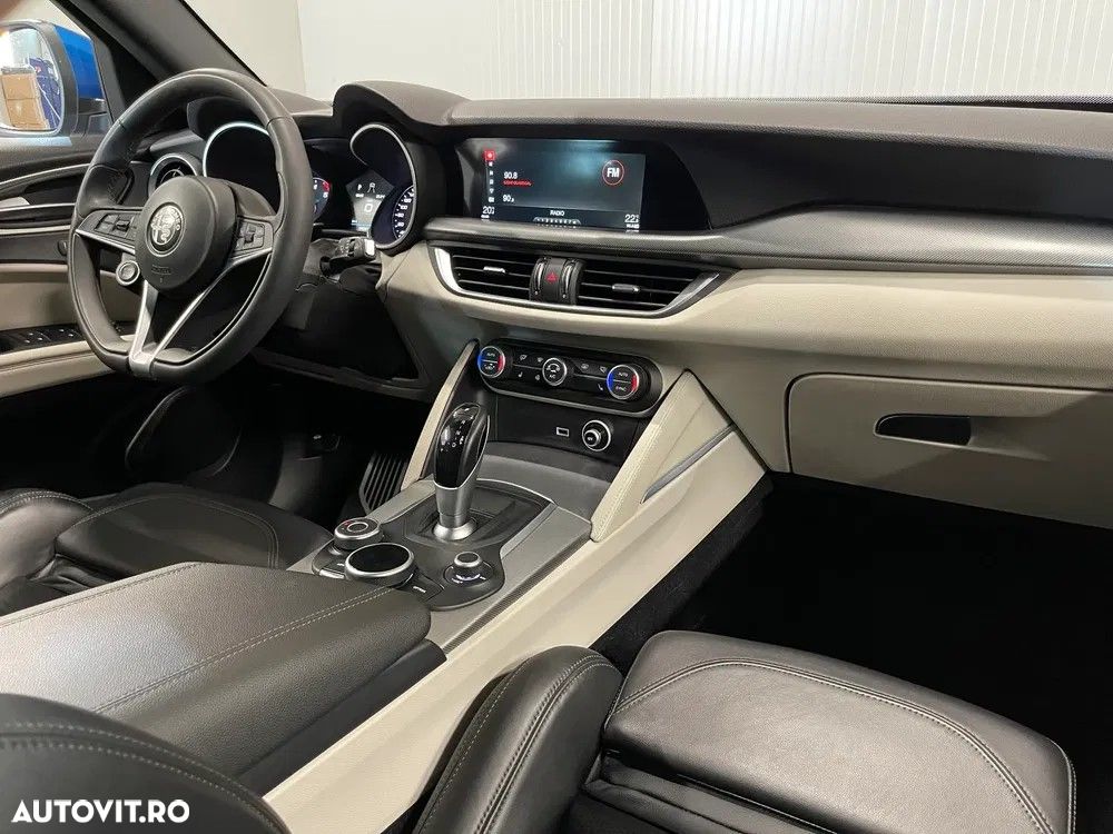 Alfa Romeo Stelvio 2.2 JTDM AWD AT8 Veloce - 7