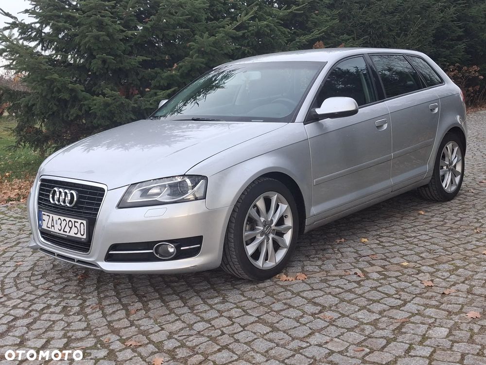 Audi A3 Sportback 2.0 TDI DPF (DSG) S tronic Ambiente - 1