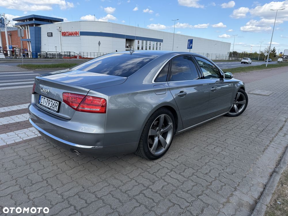 Audi A8 - 2