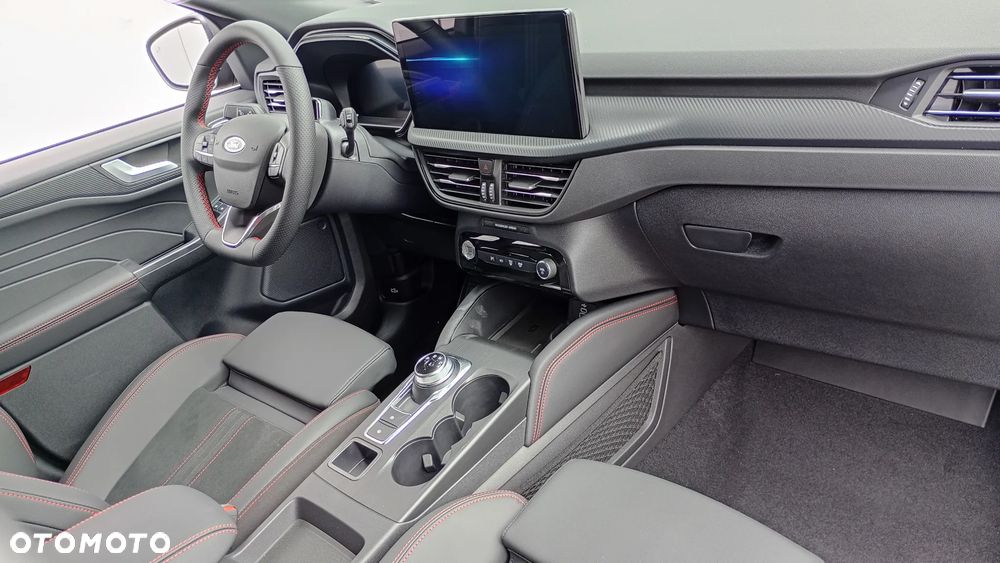 Ford Kuga 2.5 FHEV FWD ST-Line X eCVT - 19