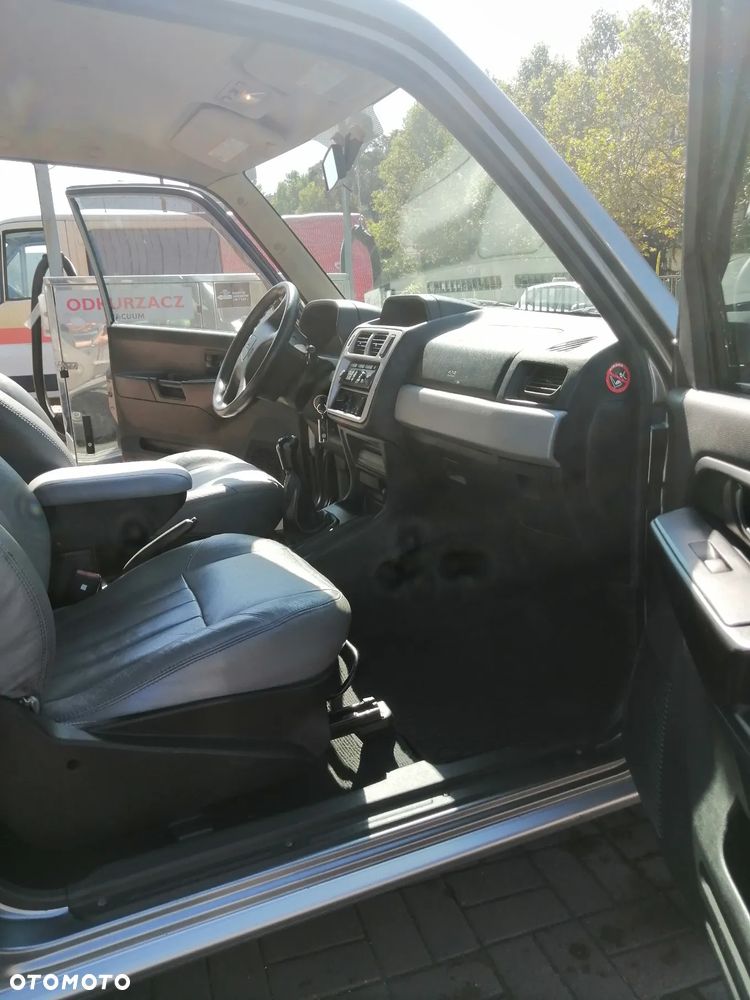 Mitsubishi Pajero Pinin - 6