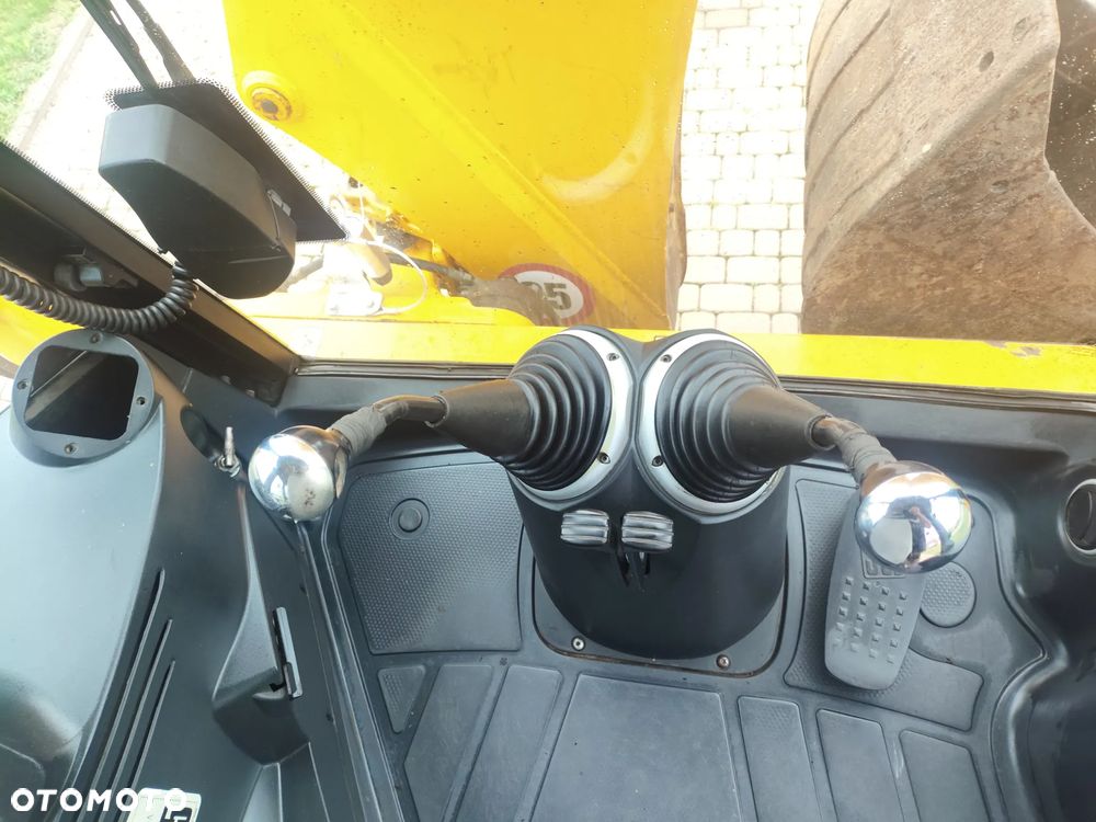 JCB 3CX / 2007 ROK / KOPARKO-ŁADOWARKA - 29