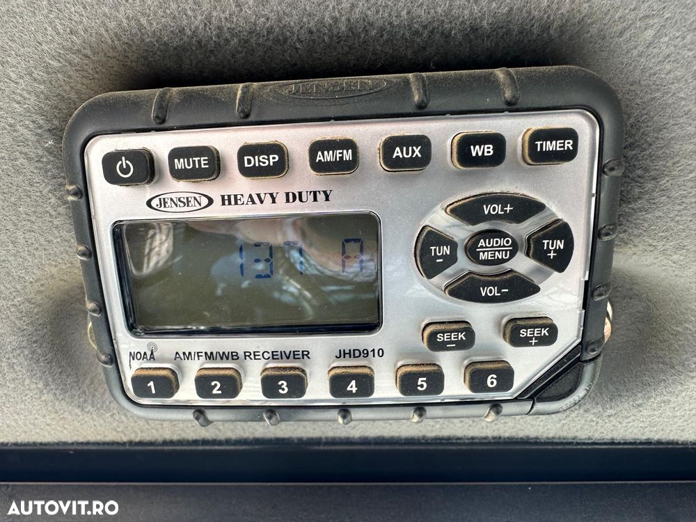 Case SR 210 LOADER - 22