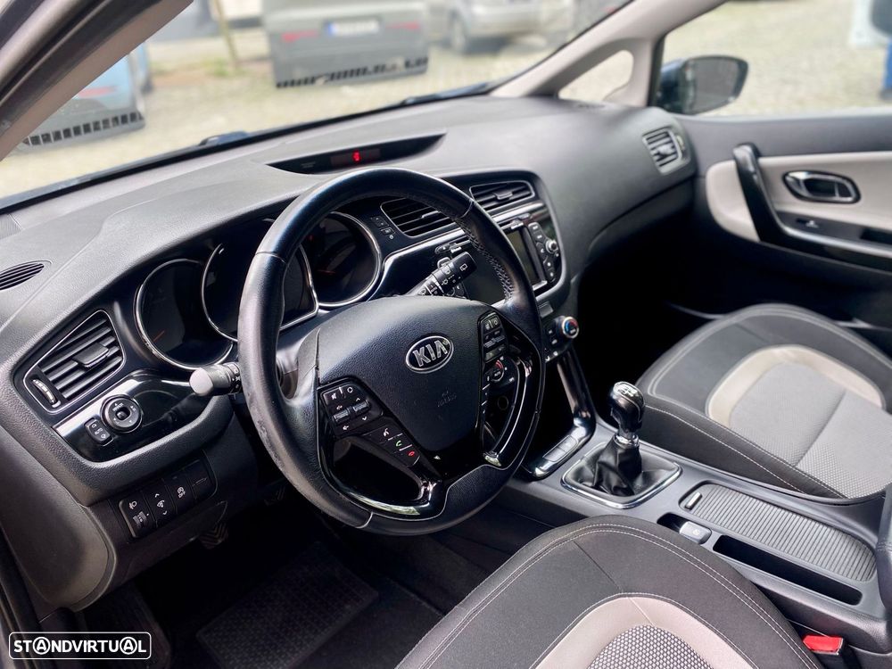 Kia Ceed SW 1.6 CRDi ECO - 15