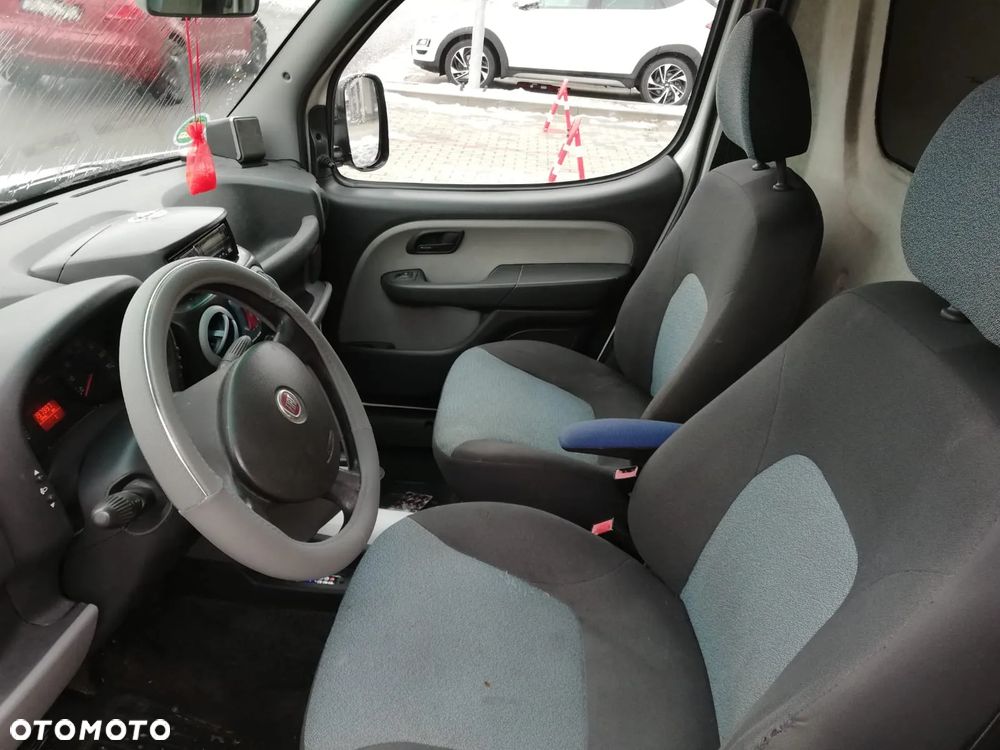 Fiat Doblo 1.9 JTD ELX - 4